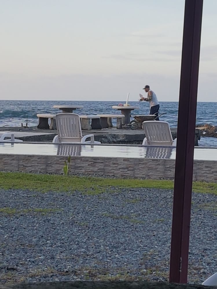 hotel la cueva de limon