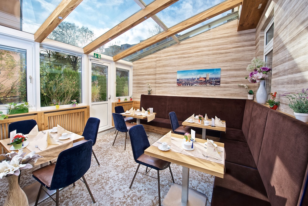 park hotel laim serviced apartments