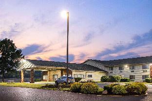 super 8 by wyndham henrietta rochester area