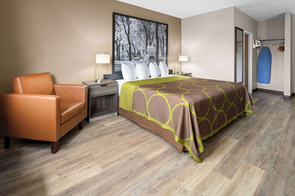 super 8 by wyndham henrietta rochester area