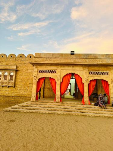 hotel golden safari