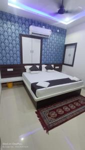 hotel golden safari