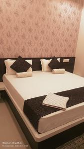 hotel golden safari