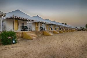 hotel golden safari