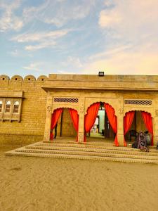hotel golden safari