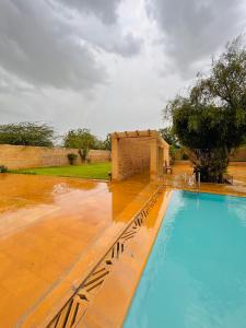 hotel golden safari