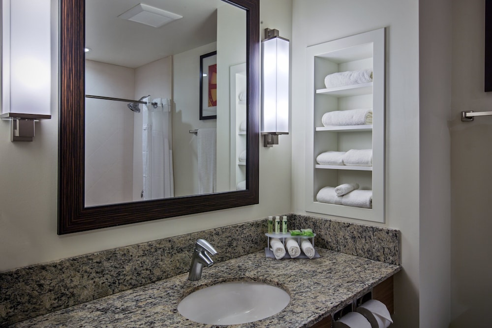 holiday inn express hotel and suites kailua kona by ihg