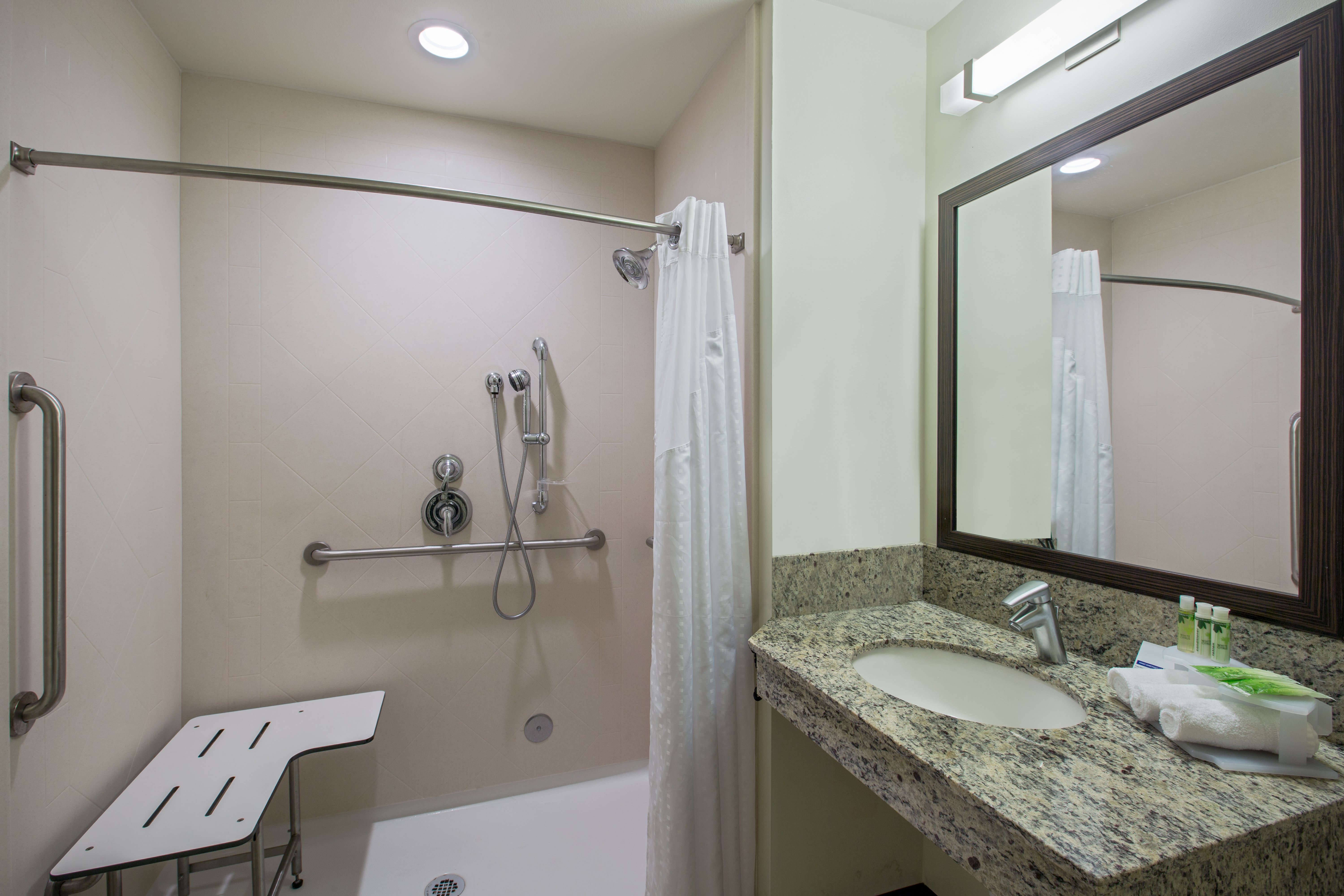holiday inn express hotel and suites kailua kona by ihg