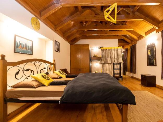 the hostel manali