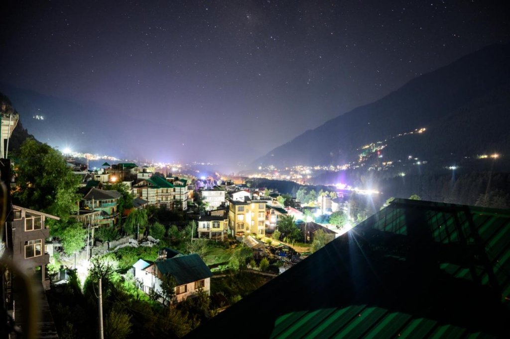 the hostel manali
