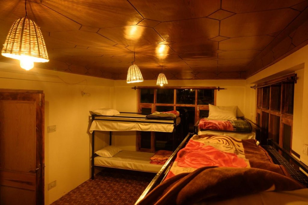the hostel manali