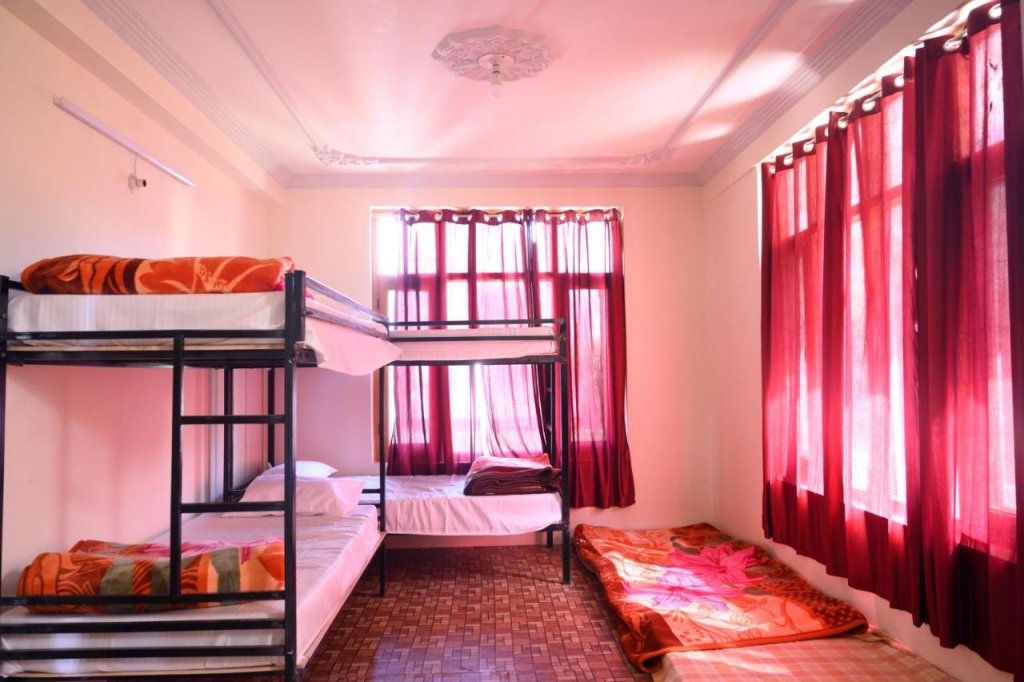 the hostel manali