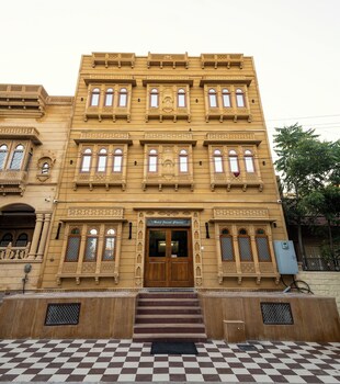 hotel the jaisal classic