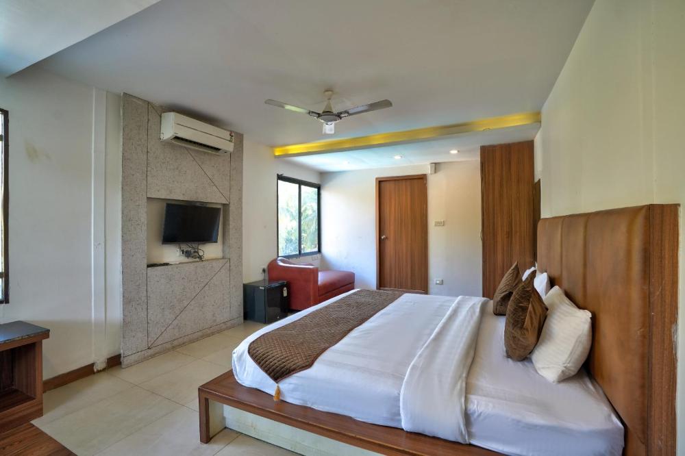 bluebell beach resort