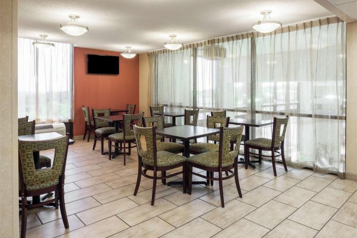hampton inn by hilton branson on the strip