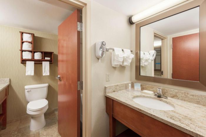 hampton inn by hilton branson on the strip
