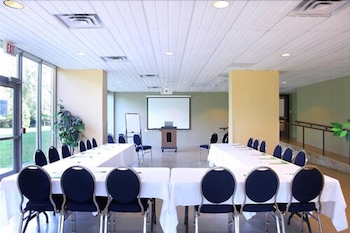 residence and conference centre brampton