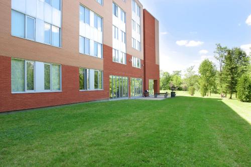 residence and conference centre brampton