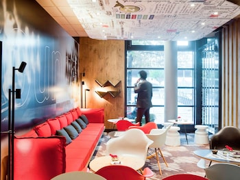 ibis paris porte de clichy centre