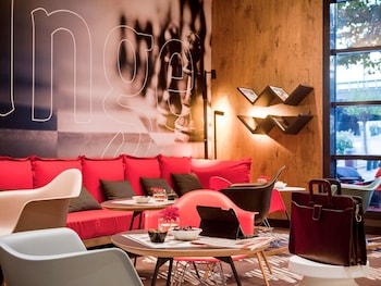 ibis paris porte de clichy centre