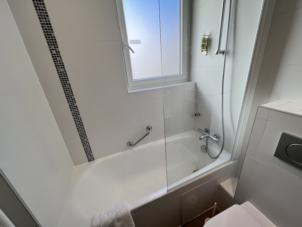 holiday inn paris auteuil by ihg