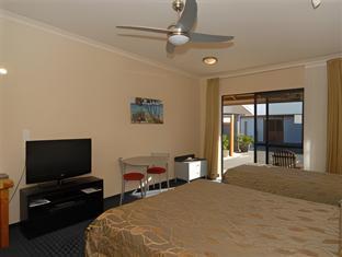 the rocks motel