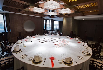 huatian chinagora hotel