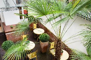 le relais montmartre