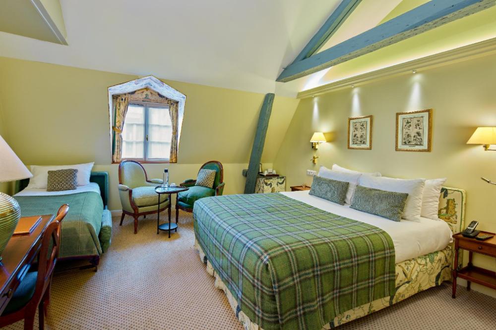 le relais montmartre