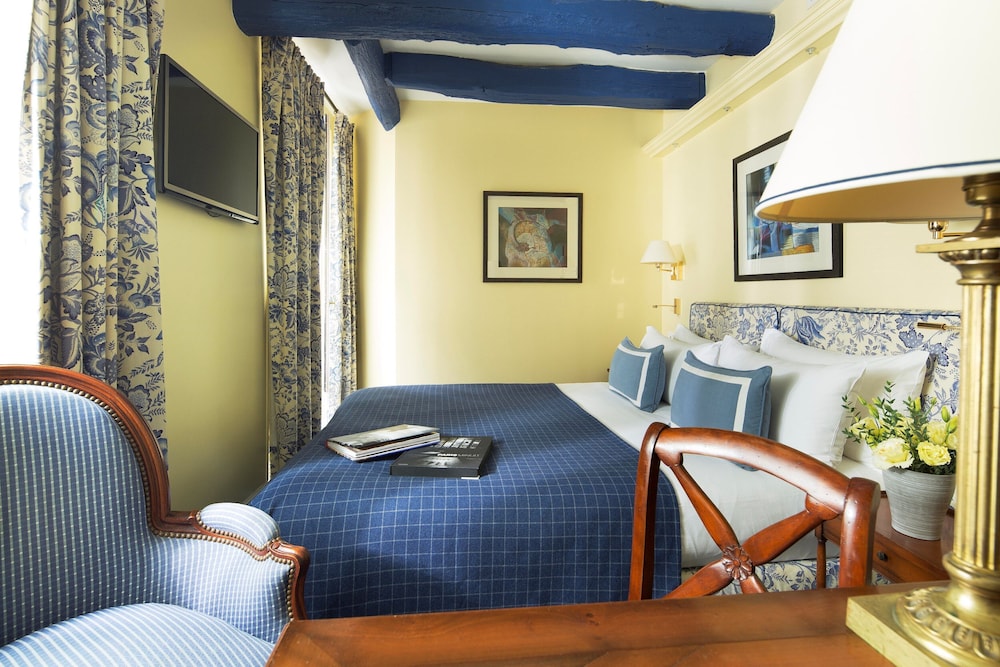 le relais montmartre