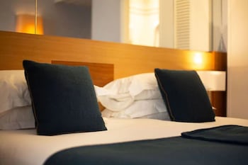 hotel pavillon bastille
