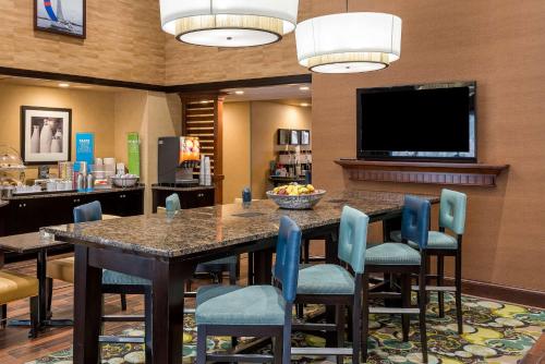 hampton inn and suites florence center