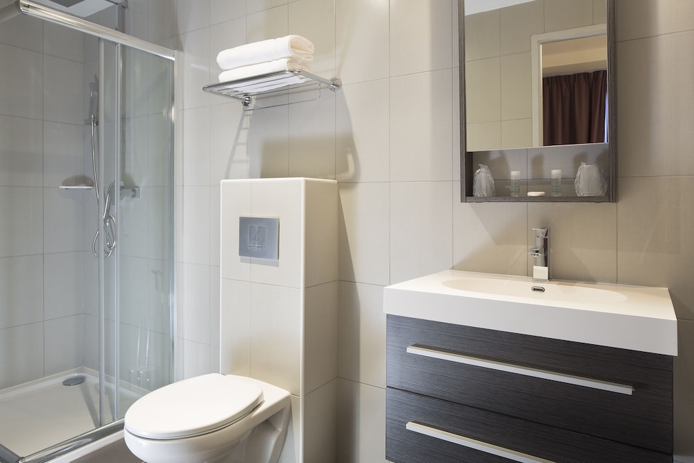 executive hotel paris gennevilliers