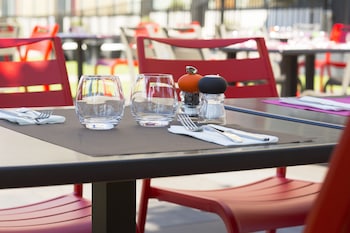 Executive Hotel Paris Gennevilliers,Gennevilliers>>Asnieres-Sur-Seine,3 star