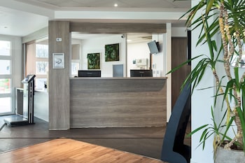 Zenitude Hotel Residences Roissy Village,Charles De Gaulle Airport>>Cergy,3 star