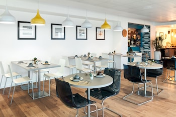 Zenitude Hotel Residences Roissy Village,Charles De Gaulle Airport>>Cergy,3 star