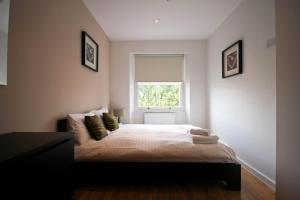 princes square serviced apartments by concept apartments