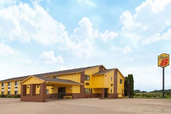 Super 8 By Wyndham Anamosa Ia,Cedar Rapids - Iowa City>>Anamosa,2 star