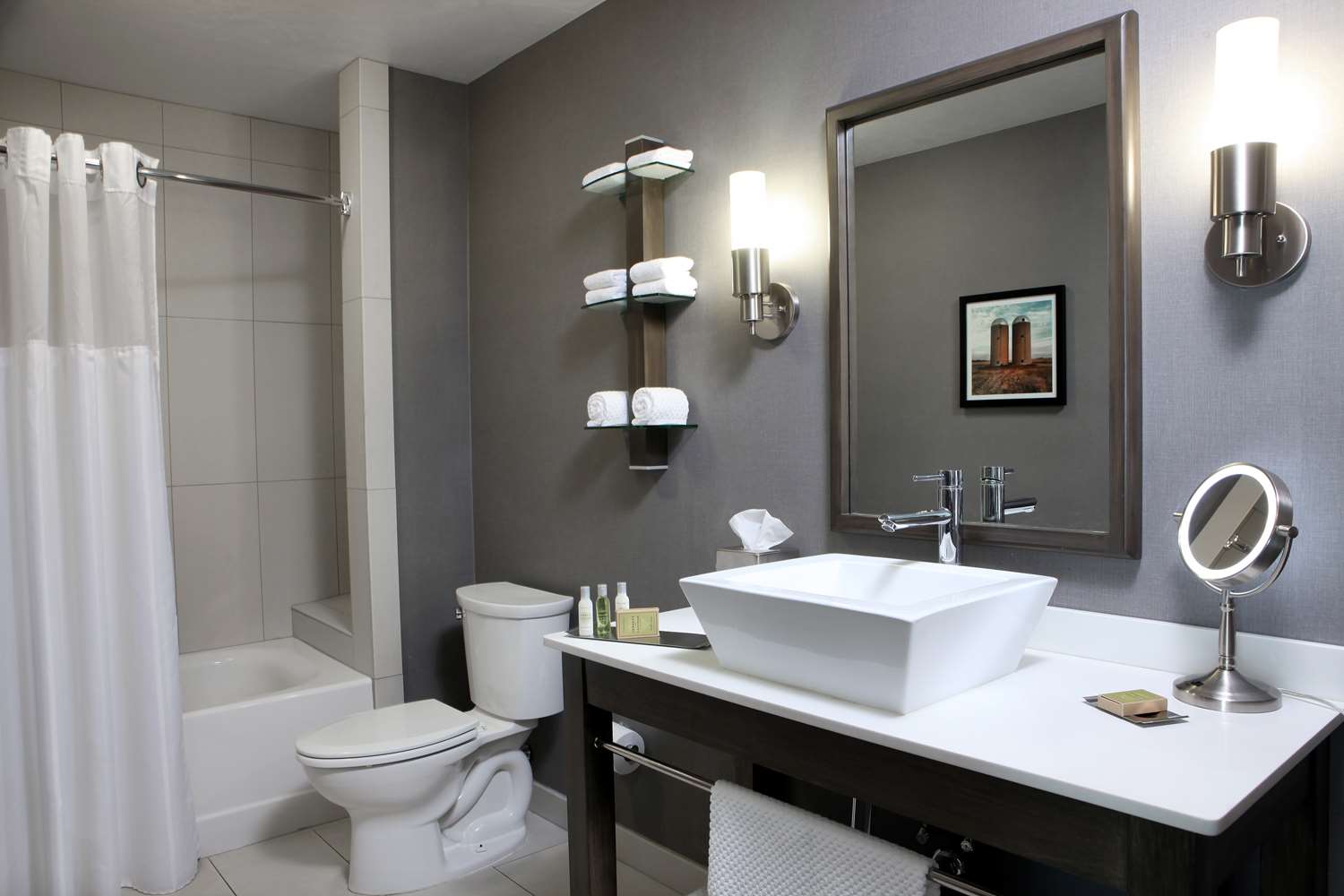 doubletree by hilton west fargo sanford medical center area