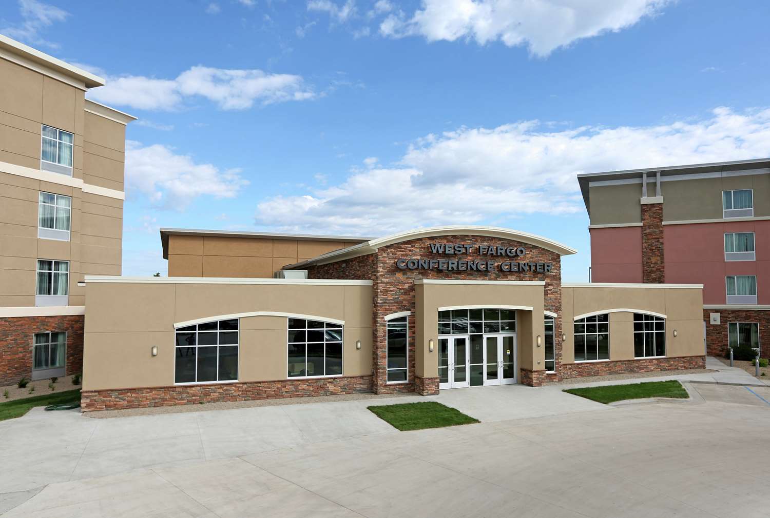 doubletree by hilton west fargo sanford medical center area