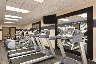 hampton inn detroit southgate