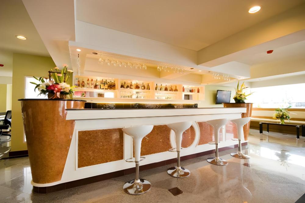 convenient park bangkok hotel