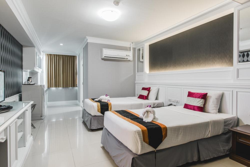 convenient park bangkok hotel