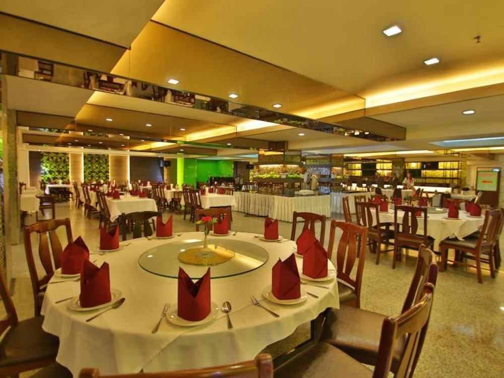 convenient park bangkok hotel