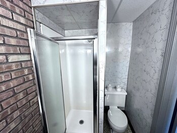 budget host inn manistique