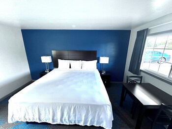budget host inn manistique