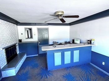 Budget Host Inn Manistique,Manistique Township>>Manistique,2 star
