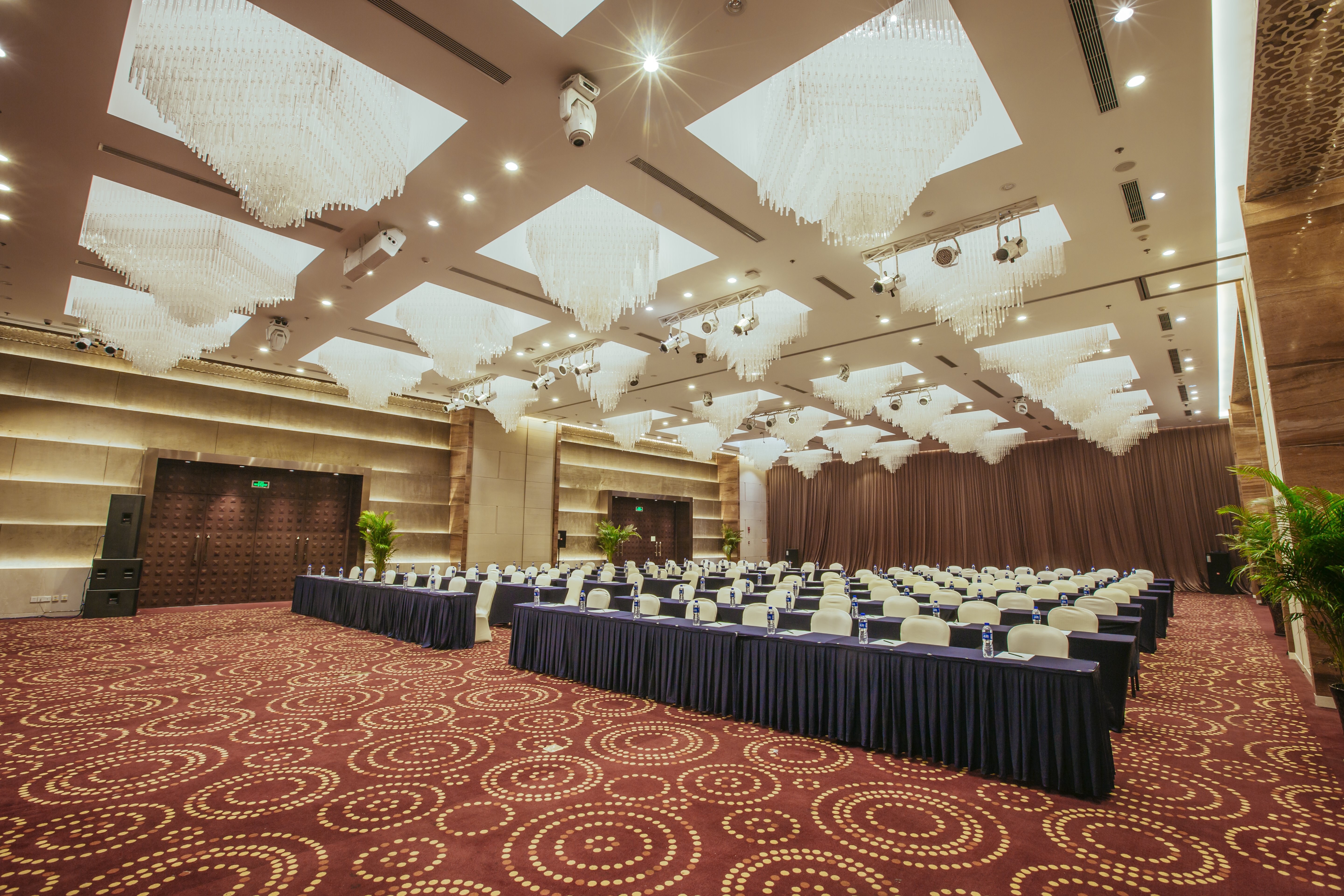holiday inn xian big goose pagoda by ihg