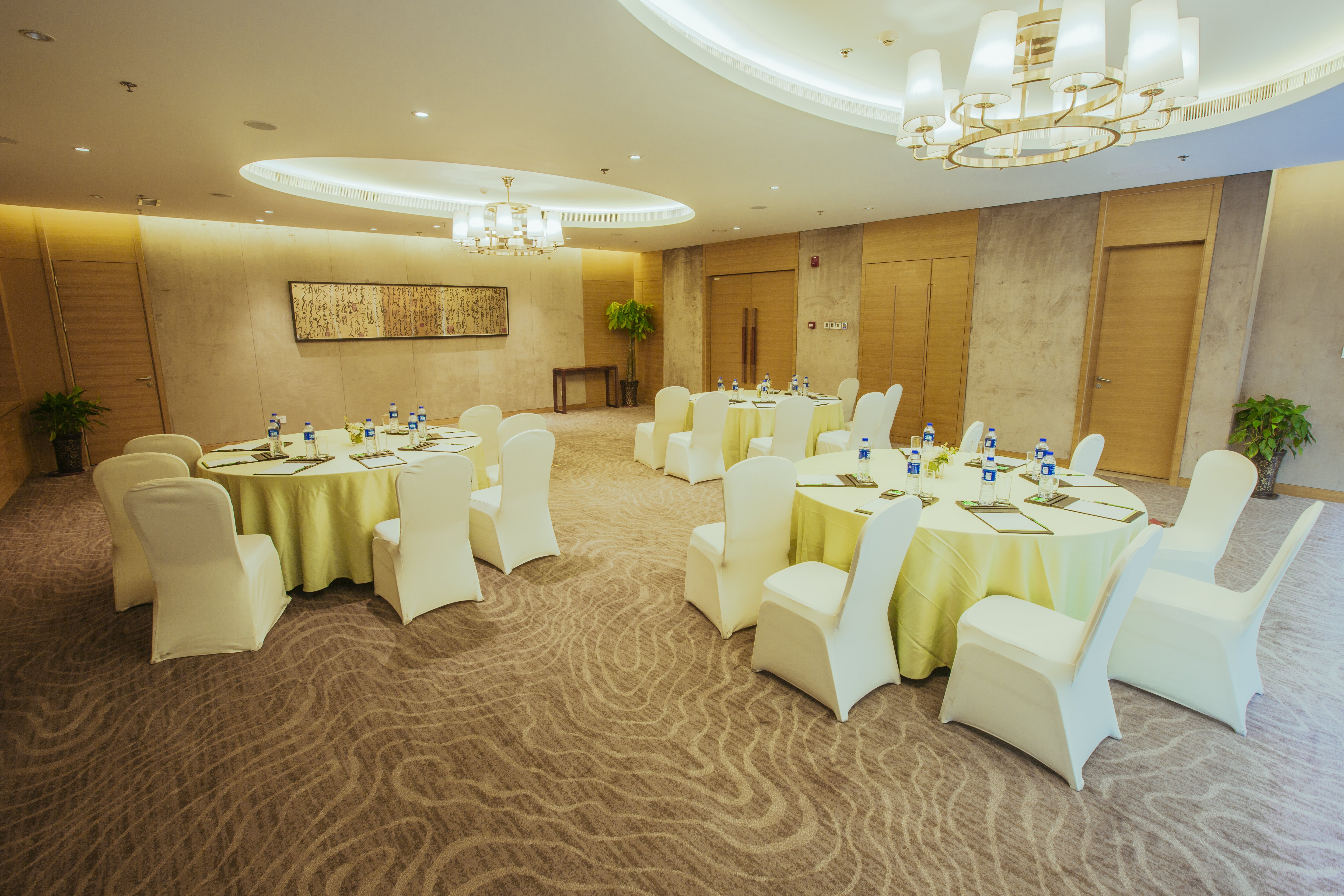 holiday inn xian big goose pagoda by ihg