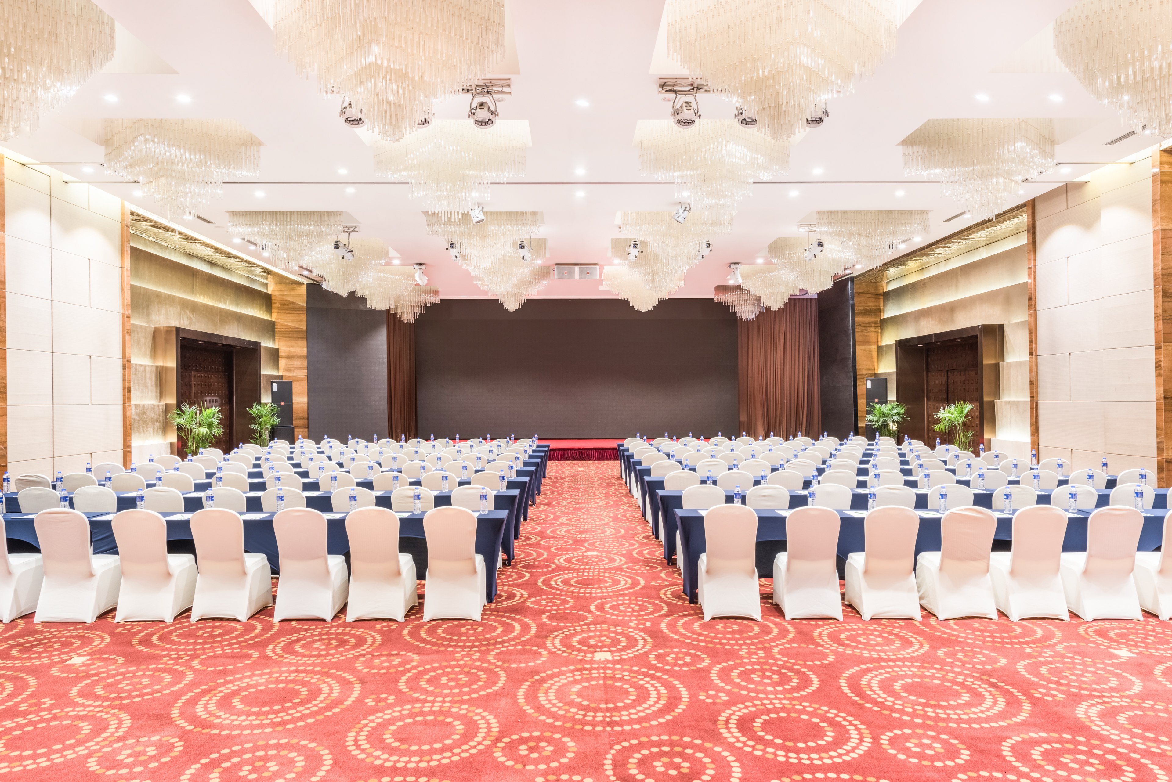 holiday inn xian big goose pagoda by ihg